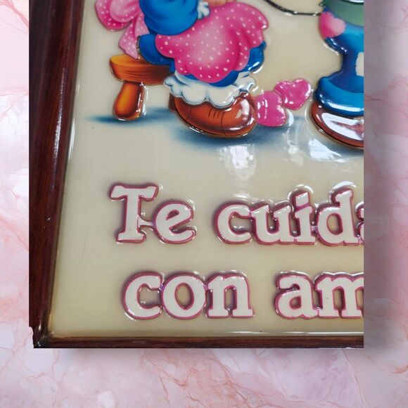 Vintage Spanish “Te Cuidaré Con Amor” 3D Resin Wall Plaque 19x14 Precious Moment - Picture 7 of 10